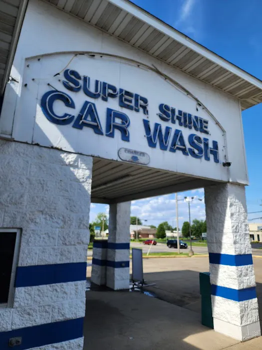 Super Shine Car Wash Picture 1