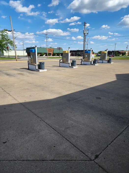 Super Shine Car Wash Picture 3