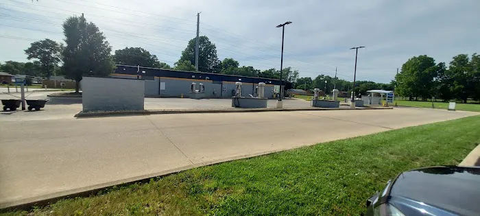 Rainstorm Car Wash Picture 6