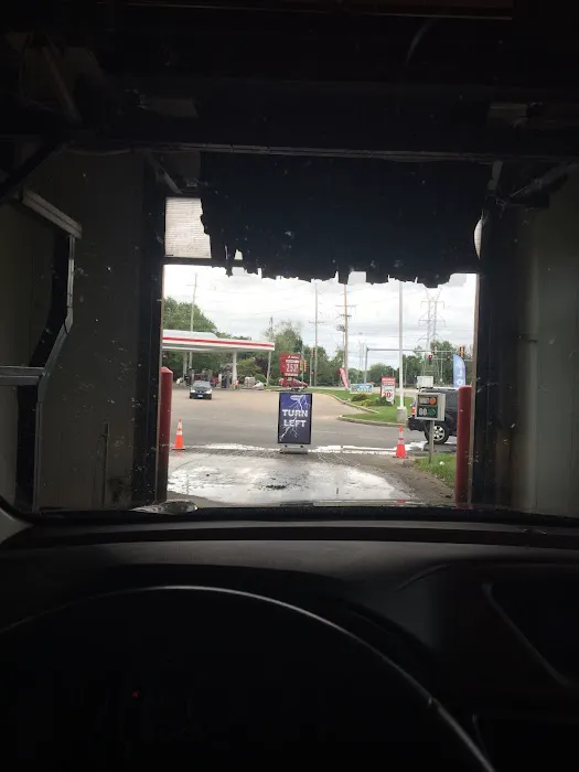 Rainstorm Car Wash Picture 5