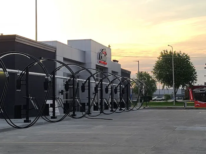 Club Car Wash Picture 1