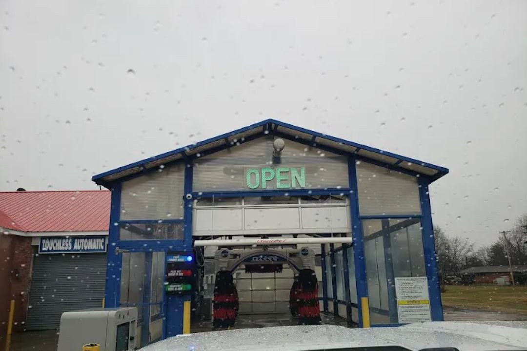 Muddy Buddy Carwash
