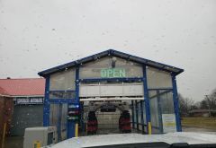 Muddy Buddy Carwash photo 1