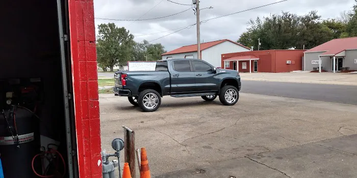 Reflections Car Wash Picture 2