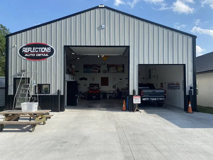 Reflections Car Wash Picture 3