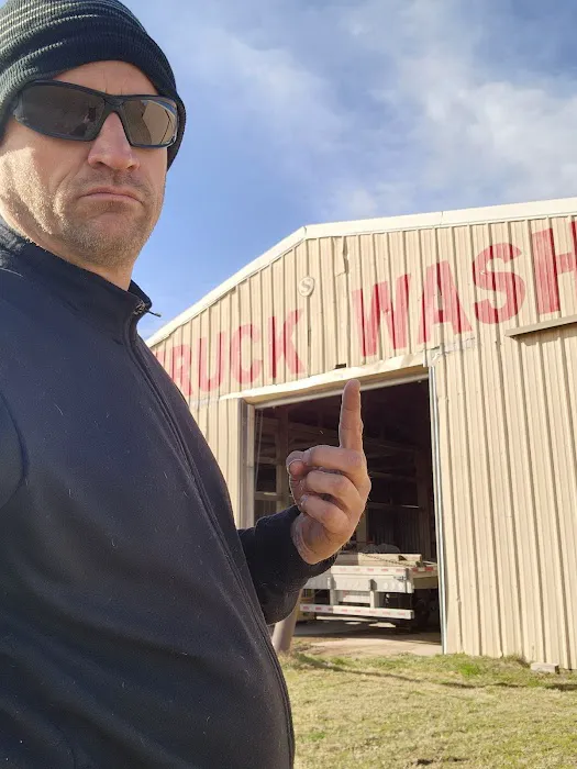 Cranford's Truck Wash Picture 5