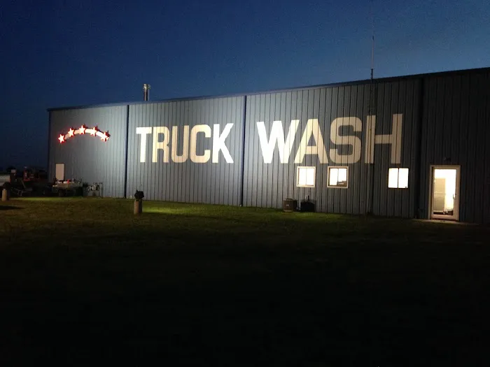 Five Star Truck Wash Picture 3