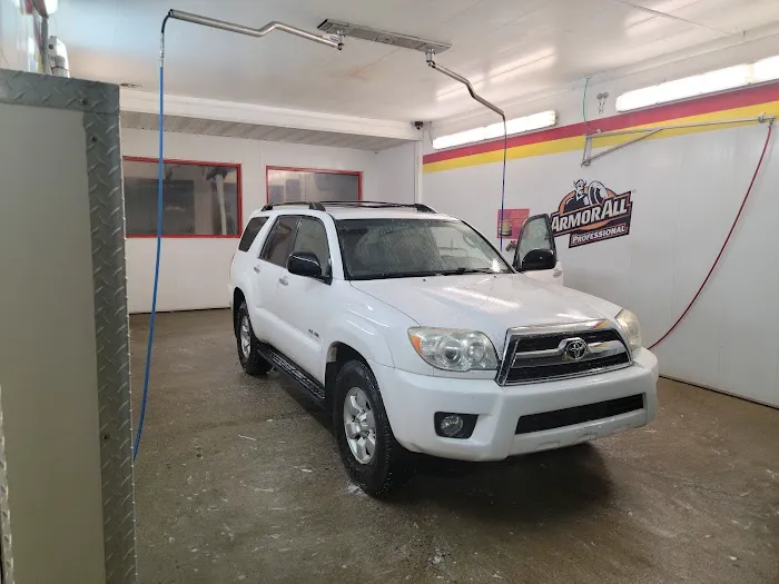 Expressway Self Services Car Wash Picture 1