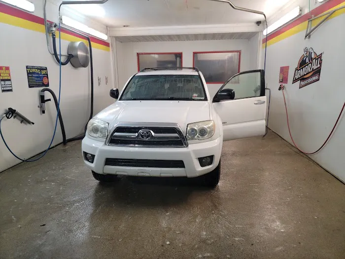 Expressway Self Services Car Wash Picture 10