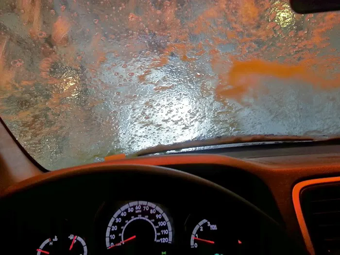 Finish Line Car Wash Picture 1