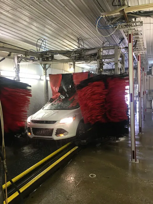 Finish Line Car Wash Picture 6