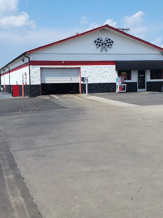 Finish Line Car Wash Picture 8