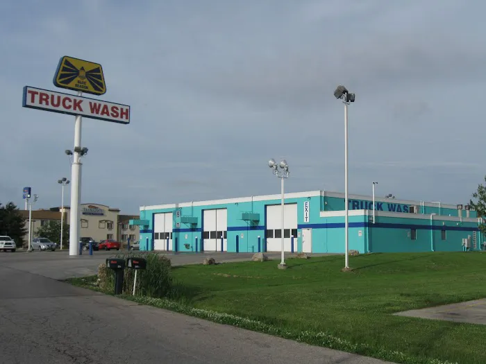 Blue Beacon Truck Wash of Evansville, IN Picture 3