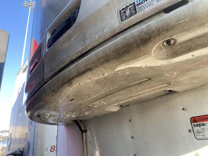 Blue Beacon Truck Wash of Evansville, IN Picture 4