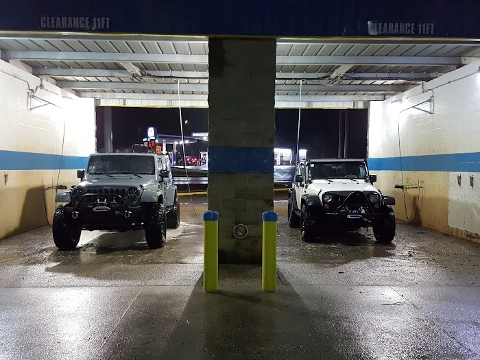 Car Wash Picture 3