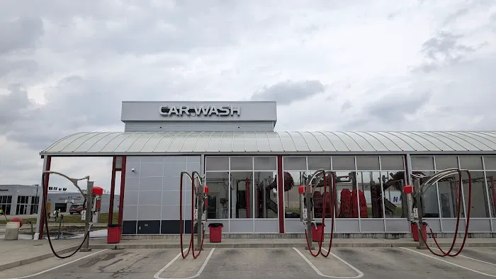 Ultra Car Wash Picture 1