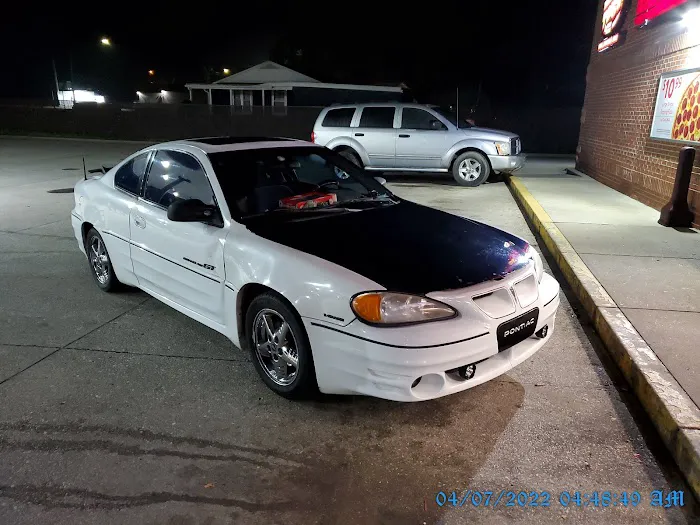 Pit Stop Car Wash Picture 6