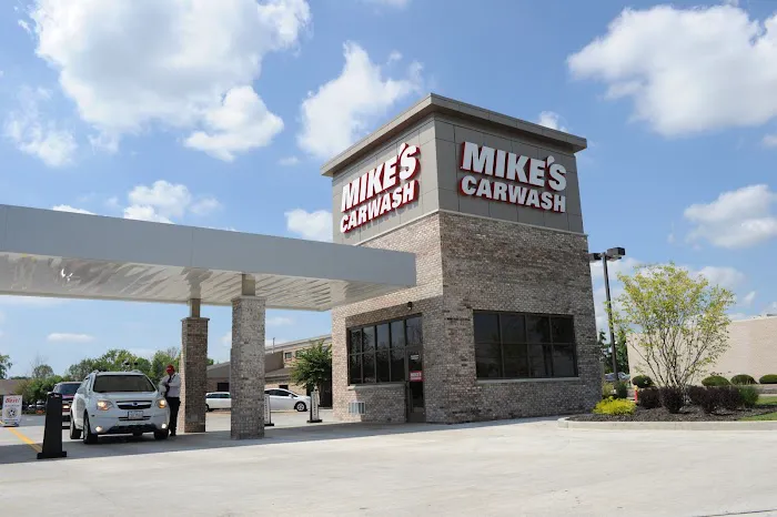 Mike's Carwash Picture 3