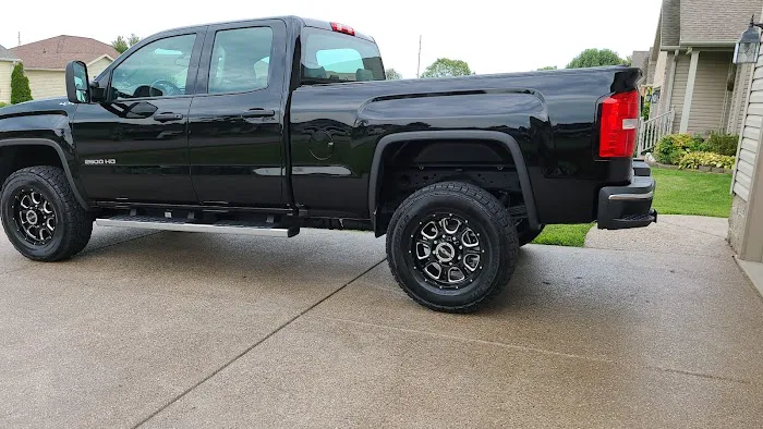 Mike's Carwash Picture 5