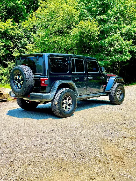 Mike's Carwash Picture 4