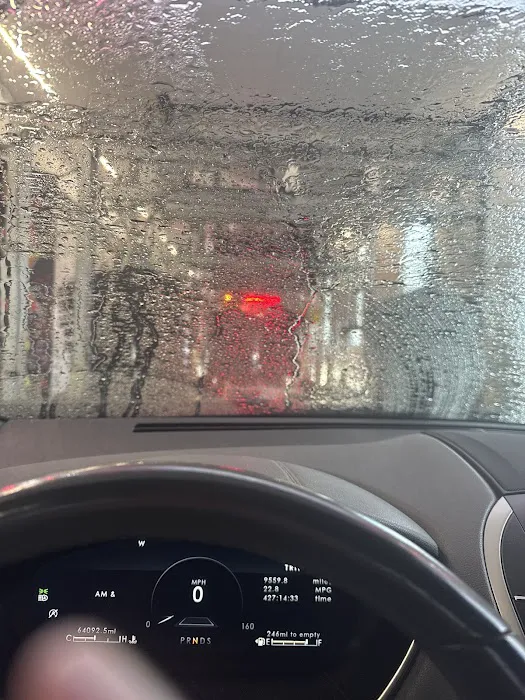 Finish Line Car Wash Picture 8