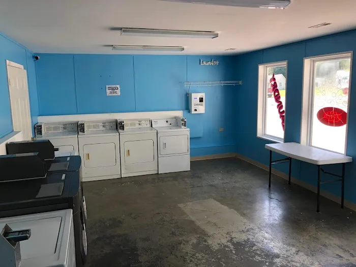 Oran CarWash and Laundromat Picture 3