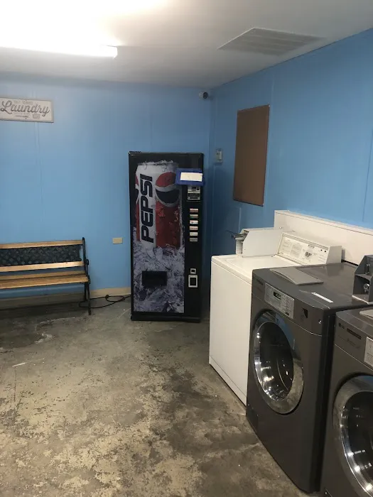 Oran CarWash and Laundromat Picture 1