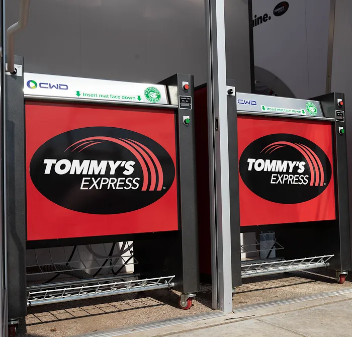 Tommy's Express® Car Wash Picture 9