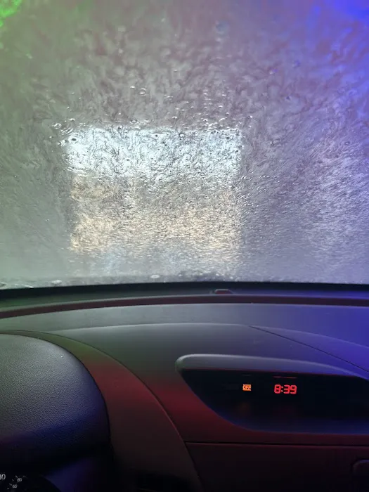 Halo Car Wash Picture 2