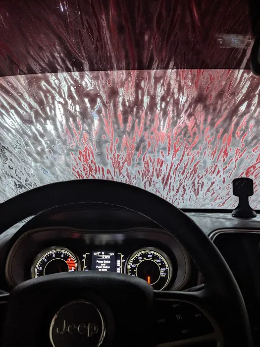 Halo Car Wash Picture 7