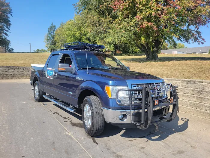Halo Car Wash Picture 5