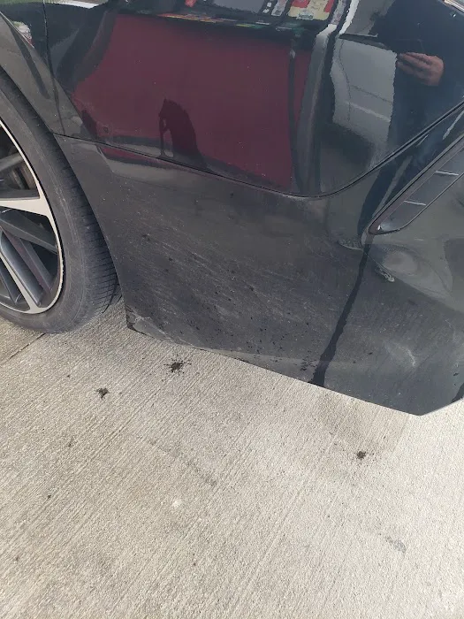 Dirtbuster Car Wash Picture 1