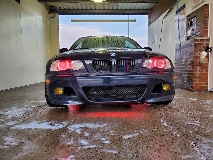 Wash 'n' Go Car Wash Picture 5