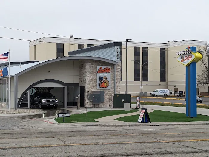 Smitty’s Car Wash Picture 1