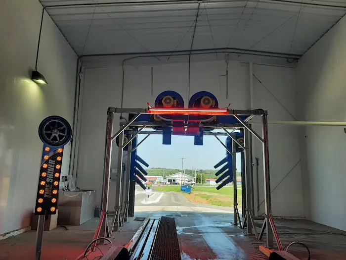 Hurricane Express Car Wash Picture 2