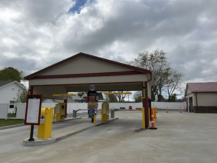 Rainbo Car Wash Picture 5