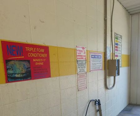 Bullu2019s Eye Auto Wash