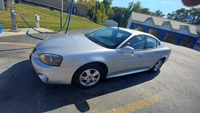 Bull’s Eye Auto Wash Picture 6