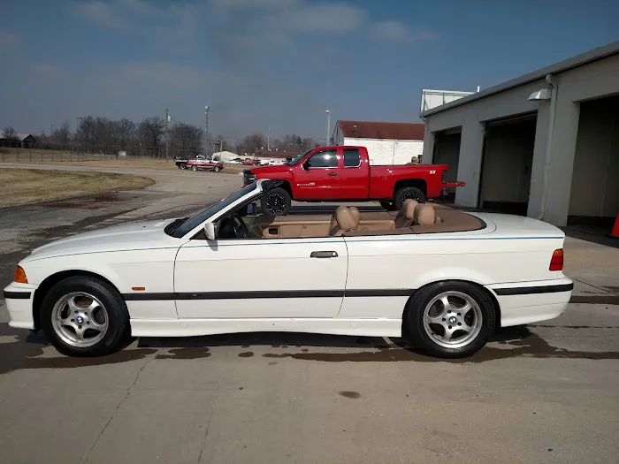 Dirtbusters Carwash Picture 4