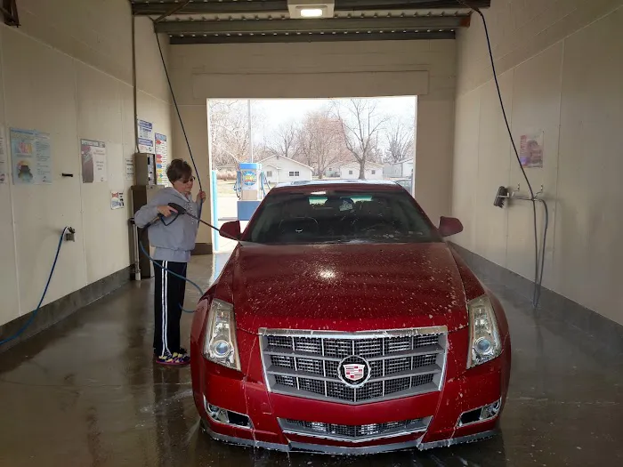 Dirtbusters Carwash Picture 6