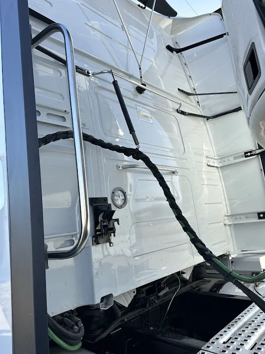 A1 Truck and RV Wash Picture 9