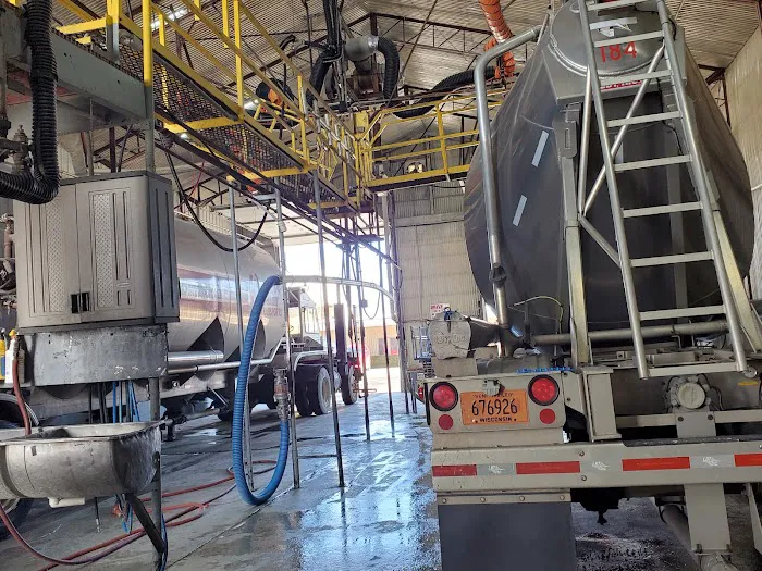 Hohn's Tank Wash Picture 3