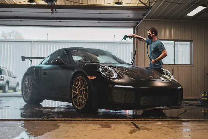 Auto Club Detailing Picture 2