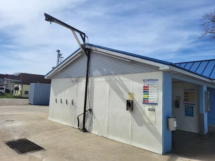 Car Wash Thomasboro Picture 4