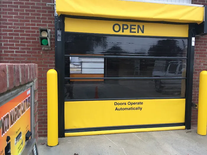 Mud Magnet Car Wash #3 Picture 1