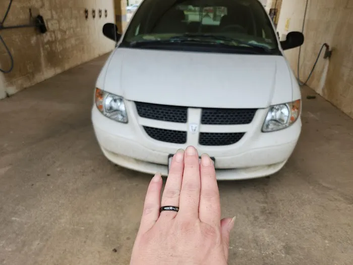 Kyle's Car Wash Picture 4