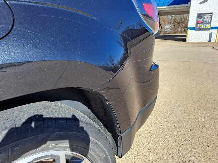 Fast lane car wash Picture 4