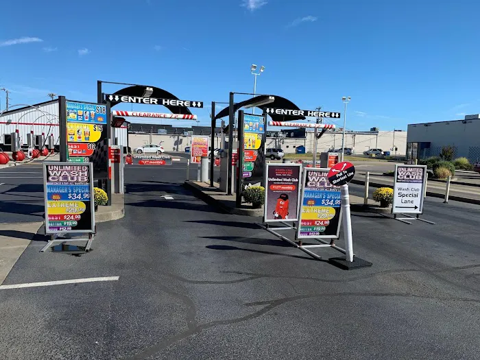 Finish Line Car Wash Picture 2