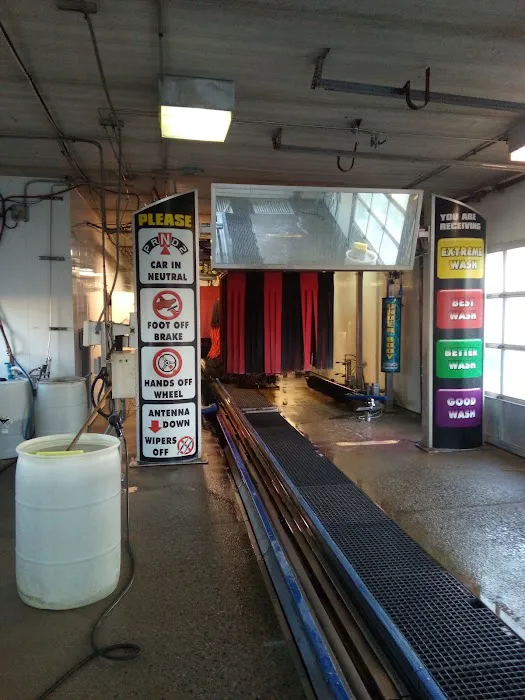 Finish Line Car Wash Picture 9