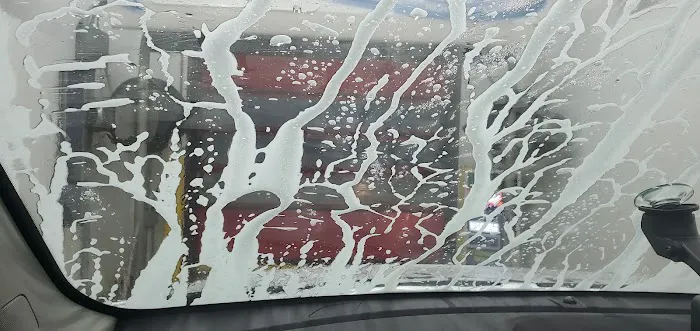 Super Clean Car Wash Picture 6